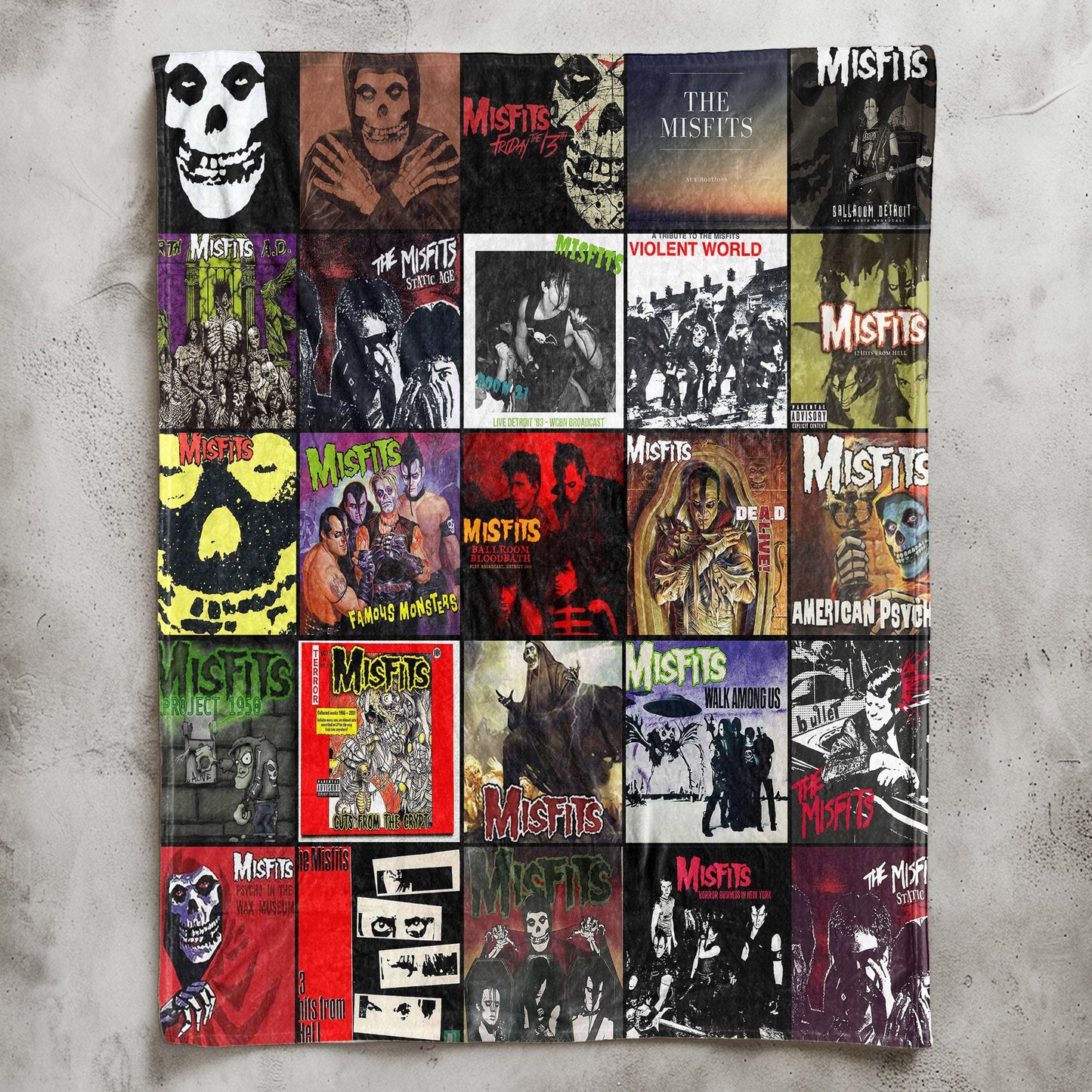 Misfits Sherpa Blanket – A Horror Punk Legacy for True Fans