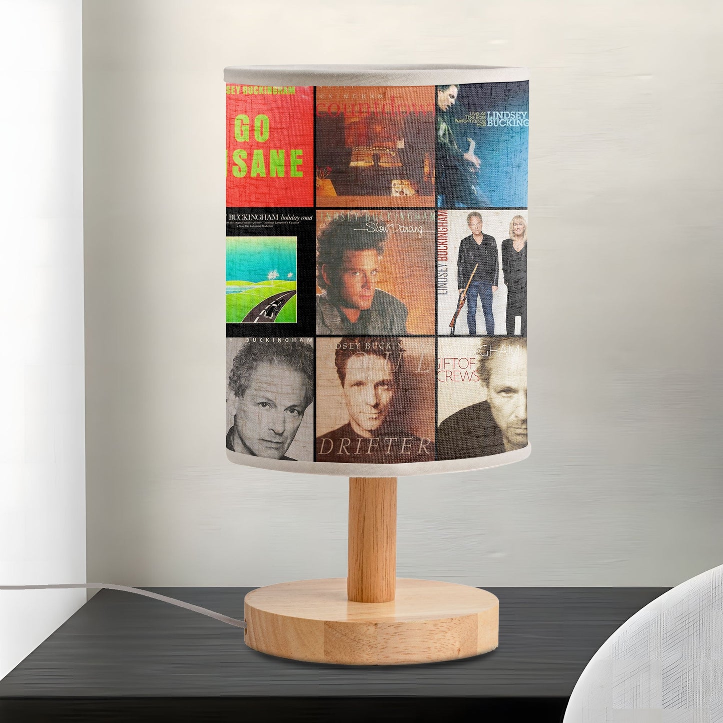 Lindsey Buckingham Lamp – Timeless Vibes, Modern Glow ???