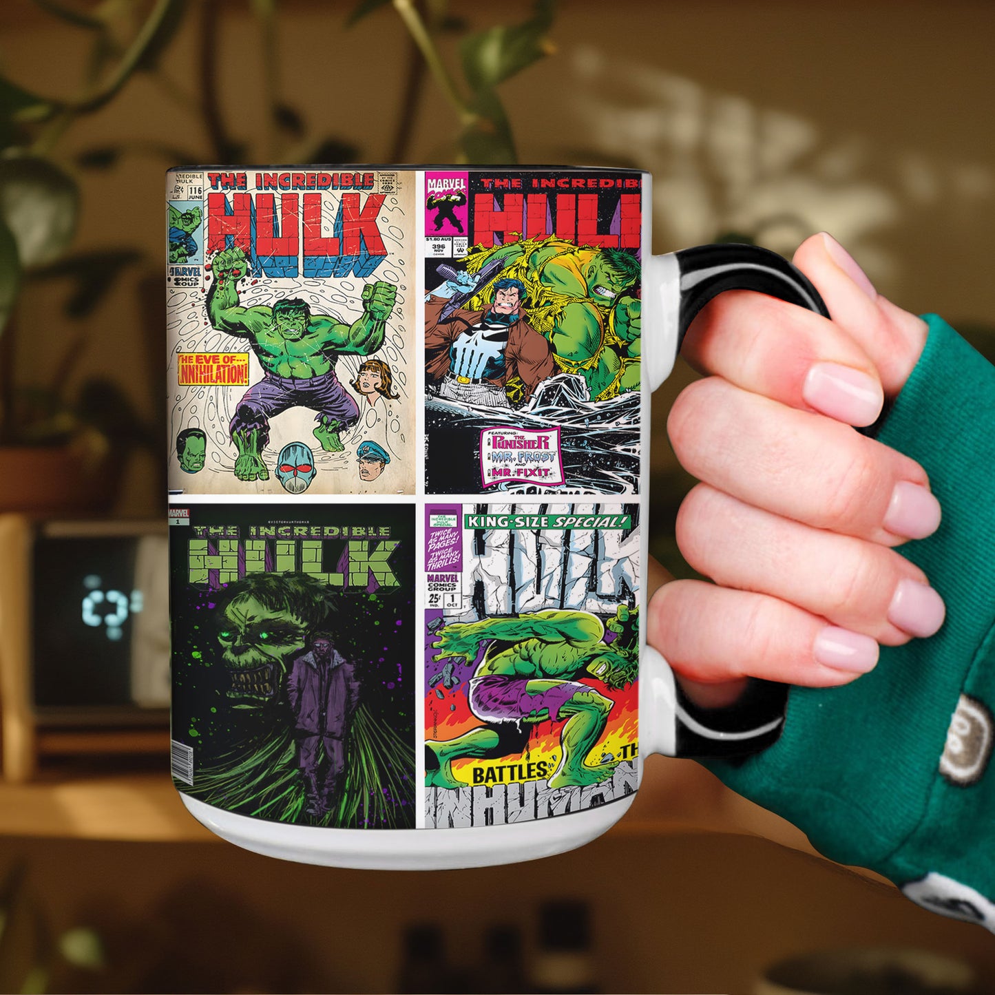 Hulk Comic Mug – Vintage Marvel Superhero Coffee Mug with Black Handle
