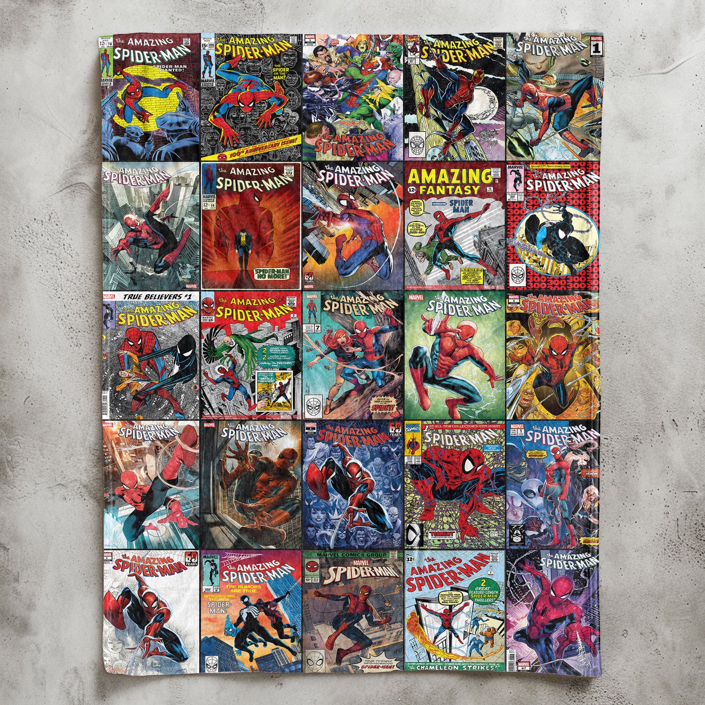 The Amazing Spider-Man Comic Cover Sherpa Blanket – Marvel Spider-Man Cozy Throw