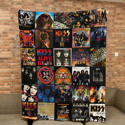 KISS Sherpa Blanket – A Rock & Roll Hall-of-Fame Tribute for Superfans