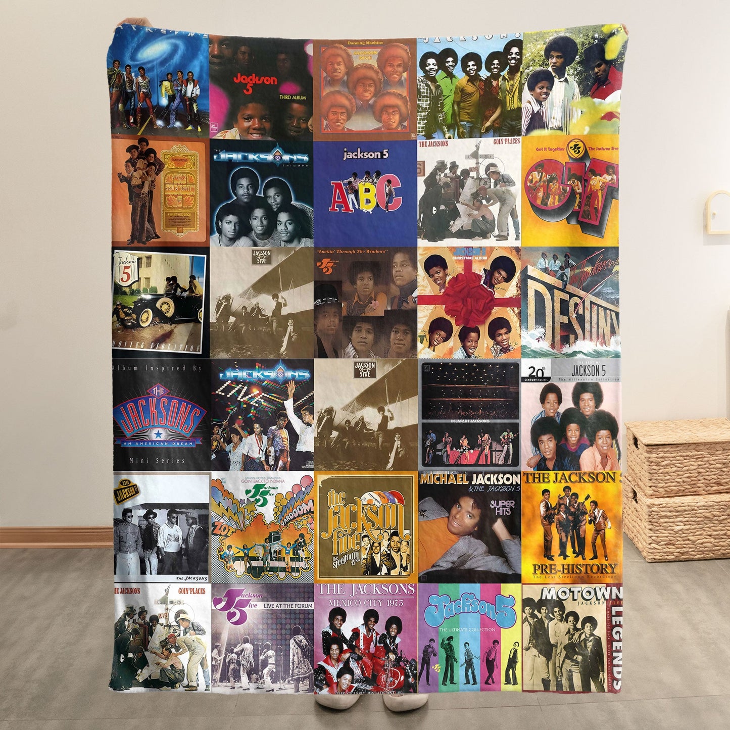 Jackson 5 Sherpa Blanket – A Heartwarming Tribute to Motown Magic